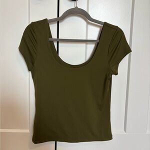Old Navy Women’s Olive Crop Top